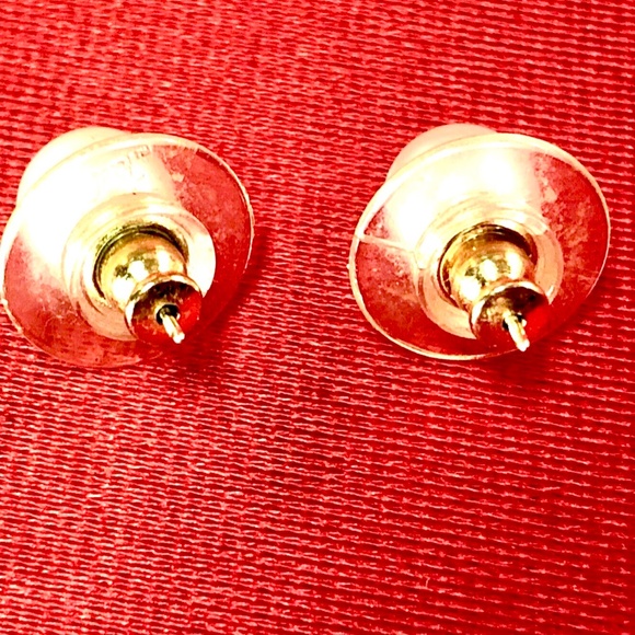 3/$32 Vtg 60s/70s *Trifari* Signed Faux Pearl Ball 3/8" Stud Pierced Earrings - Picture 5 of 6